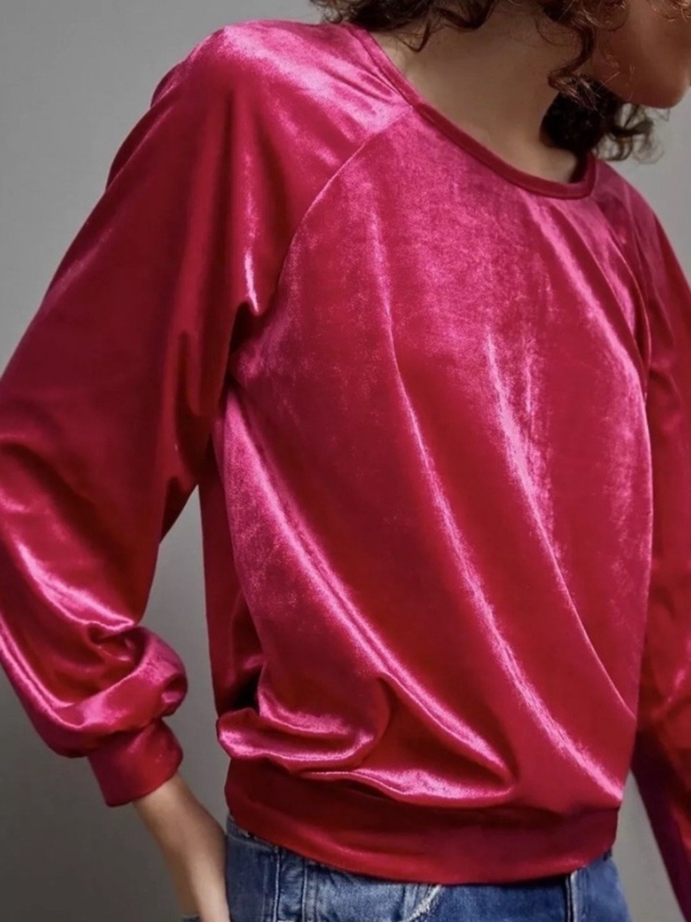 Maeve by Anthropologie | Women’s fuchsia velvet long sleeve crewneck top, size S